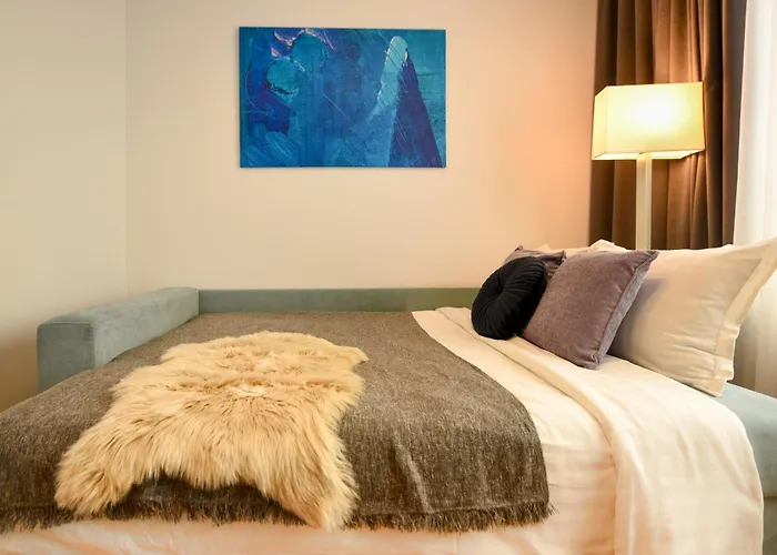 Ultimate Living Experience - Modern Accommodation & Free Parking Near Romexpo