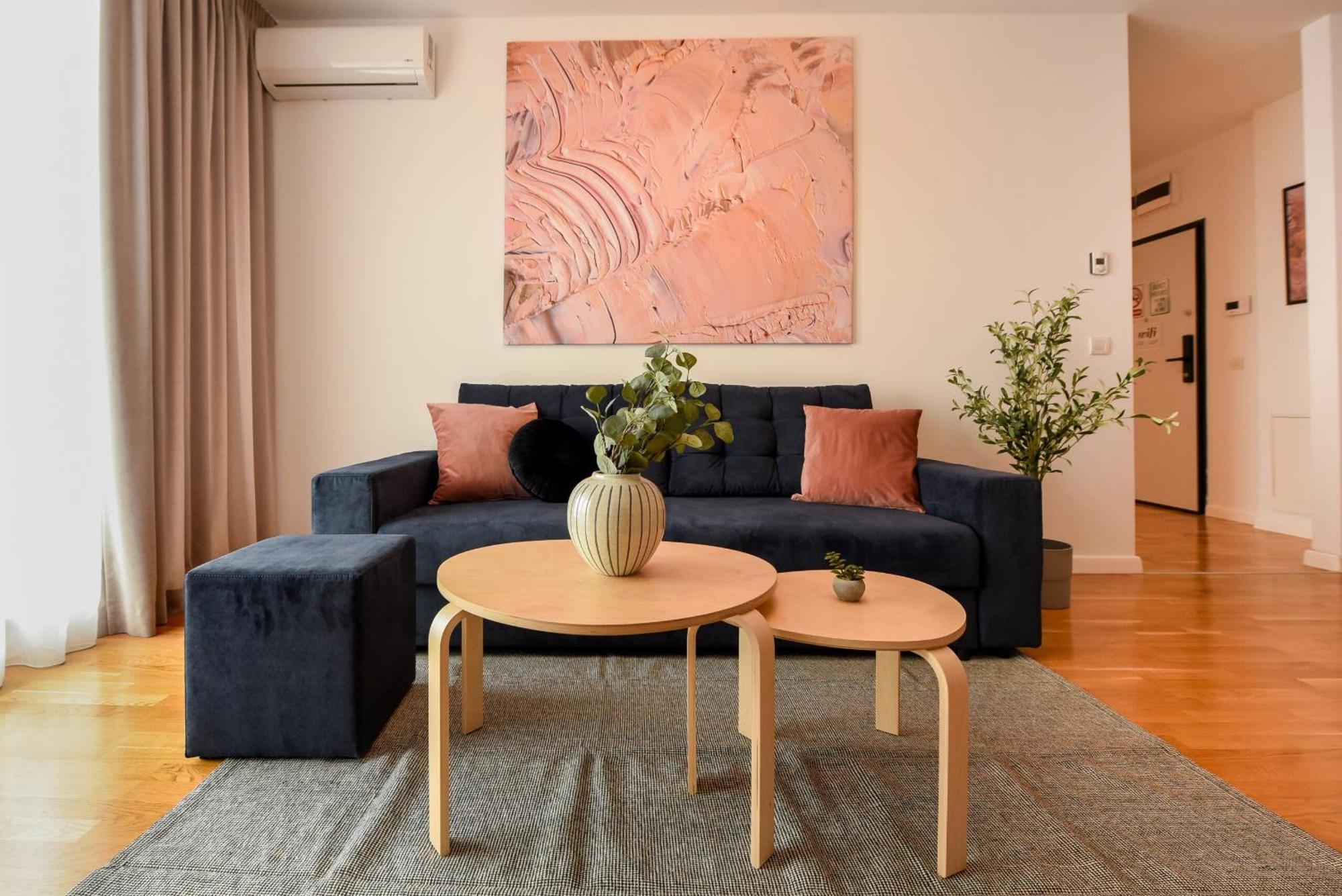 Ultimate Living Experience - Modern & Free Parking Near Romexpo * Bucharest