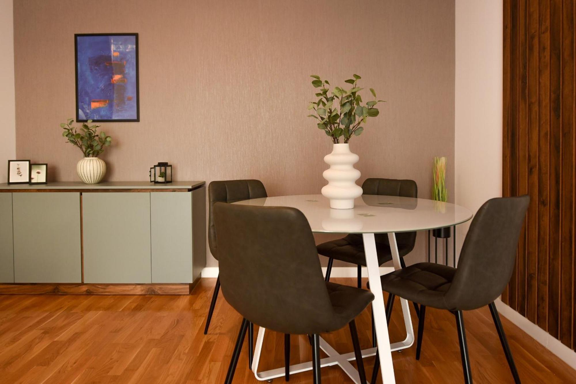 Ultimate Living Experience - Modern & Free Parking Near Romexpo * Bucharest