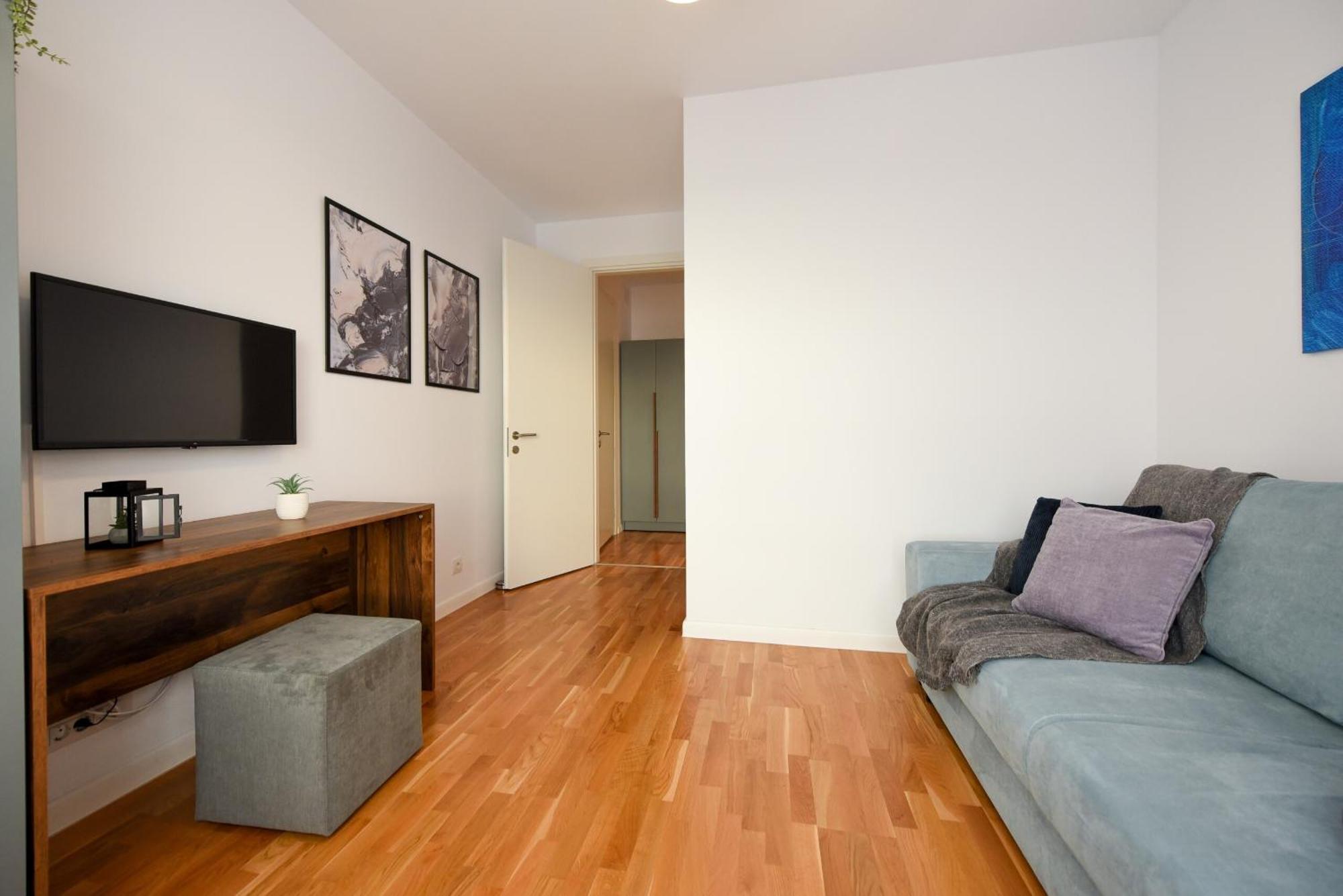 Ultimate Living Experience - Modern & Free Parking Near Romexpo Bucharest