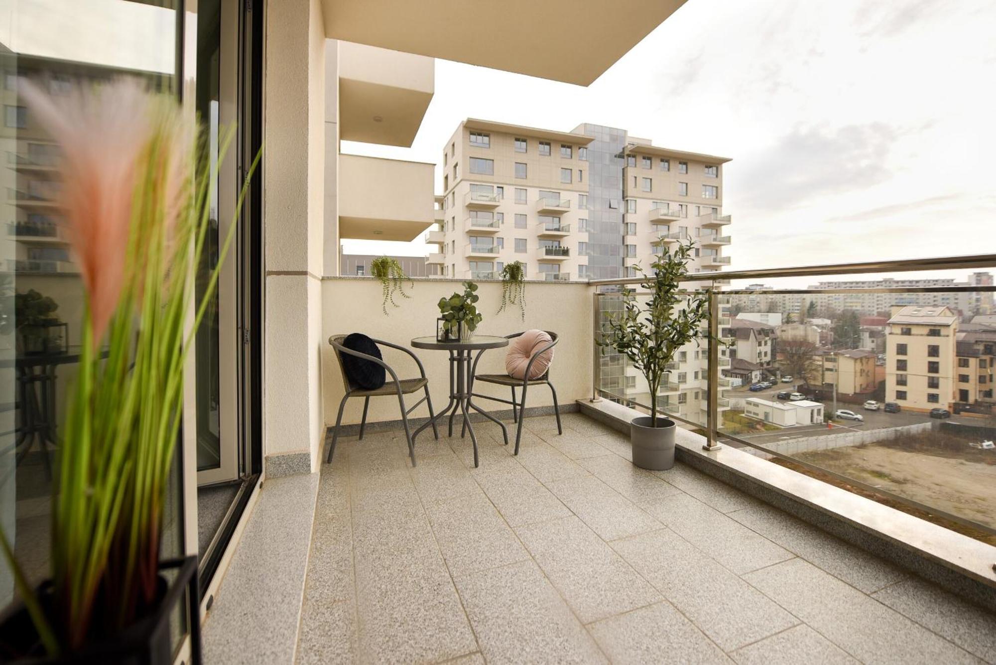 Ultimate Living Experience - Modern & Free Parking Near Romexpo Apartment Bucharest