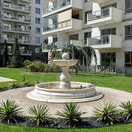 Ultimate Living Experience - Modern Accommodation & Free Parking Near Romexpo Bucharest Exterior photo